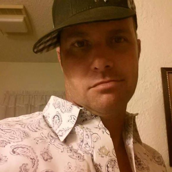 Meet your Posher, Andrew - Picture 1 of 1